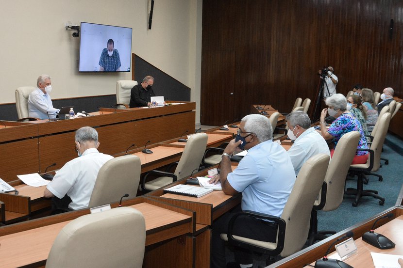 El Grupo Temporal de Trabajo del Gobierno para el enfrentamiento a la epidemia, analizó también este jueves los preparativos ante la cercanía de la Tormenta Tropical Elsa. (Foto: Estudios Revolución)