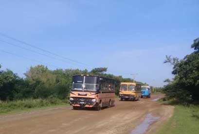 La evacuación se realiza bajo medidas sanitarias y de seguridad vial.