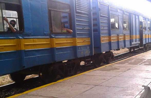 En el tren local está previsto la evacuación de la población de las localidades aguas debajo de la presa Zaza. 