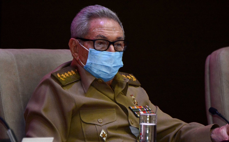 El General de Ejército Raúl Castro participó en una reunión del Buró Político del Comité Central del  Partido Comunista de Cuba. (Foto: Archivo)