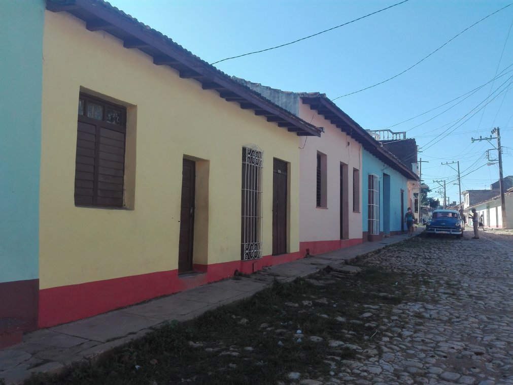 La rehabilitación de la calle Independencia mejora las condiciones de habitabilidad de los vecinos de esa arteria trinitaria. (Foto: Ana Martha Panadés)