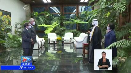 Jamal Nasser Sultán Al-Bader le extendió a Díaz-Canel una invitación para visitar su país. (Foto: Captada de la TV)