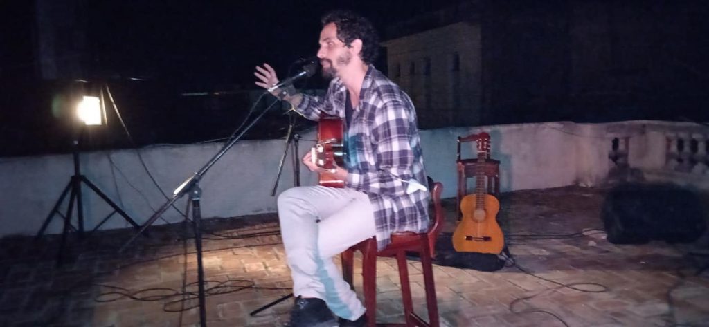 El reconocido trovador Amaury Muro prestigió el concierto de la primera noche. (Foto: William García)