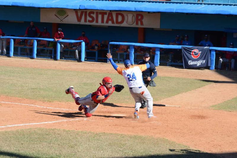 sancti spiritus, los gallos, serie nacional de beisbol, snb 61 gallos 61 snb