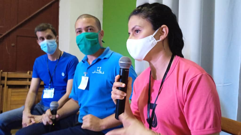 El intercambio de experiencias novedosas movió el debate en las conferencias.