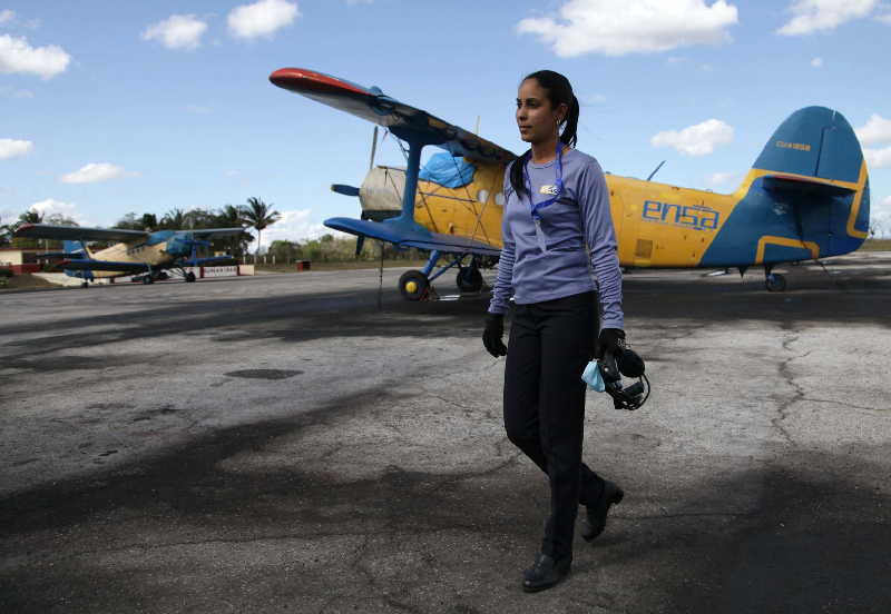 sancti spiritus, mujeres cubanas, suer del jibara, 8 de marzo, dia internacional de la mujer, servicios aereos