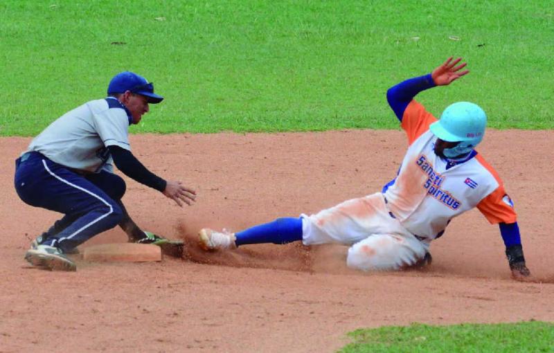 sancti spiritus, serie nacional de beisbol, 61 snb, gallos, gallos 61snb, beisbol cubano