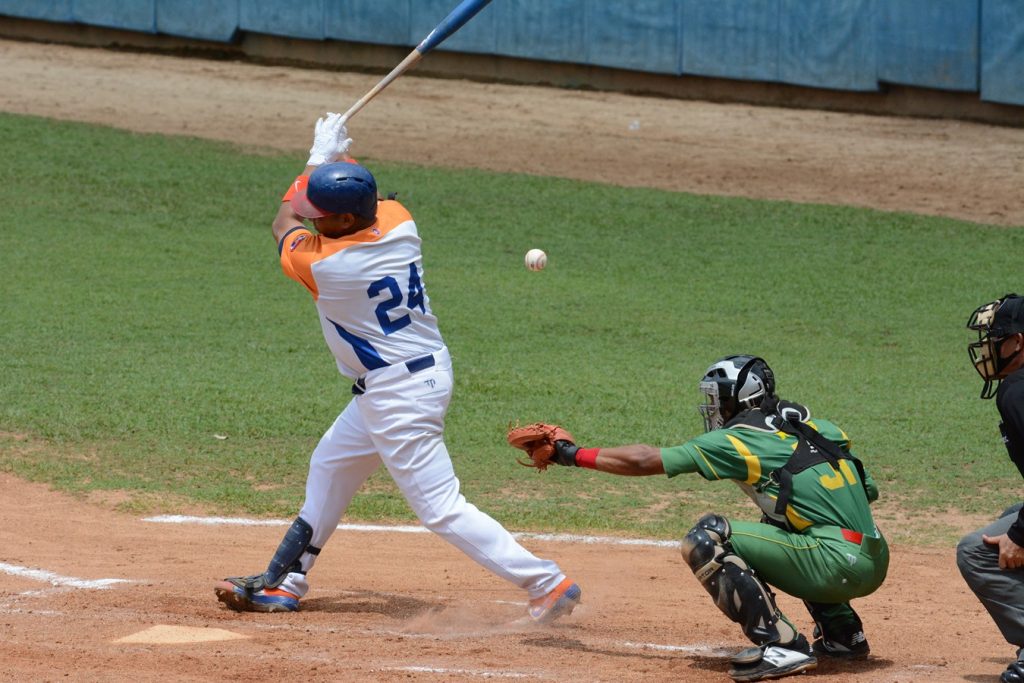 Frederich Cepeda estuvo entre los más destacados a la ofensiva por los Gallos. (Foto: Vicente Brito / Escambray)