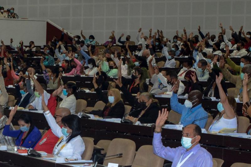 cuba, parlamento cubano, diputados, asamblea nacional del poder popular, leyes, codigo de las familias, codigo penal