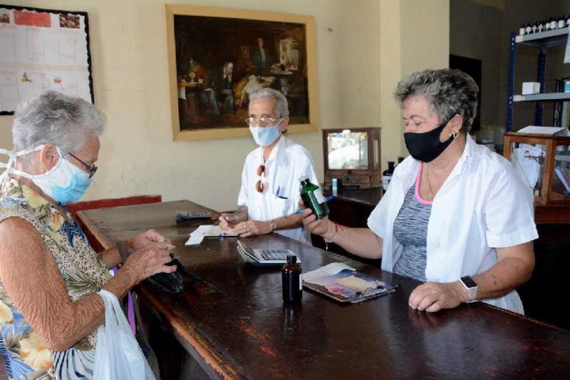 sancti spiritus, medicamentos, empresa provincial de farmacias y opticas, medina natural y tradicional, economia espirituana