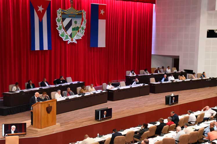 Un 47 por ciento de la energía eléctrica generada en 2021 fue con fuentes nacionales, se informó en la Asamblea Nacional. (Foto: PL) 