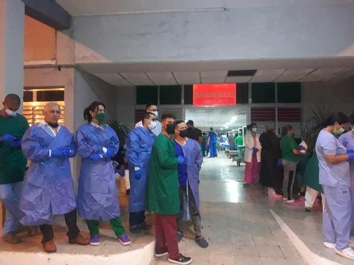Un centenar de médicos y personal de salud se encuentra listo en el Hospital Faustino Pérez. (Foto: Juanita Perdomo)