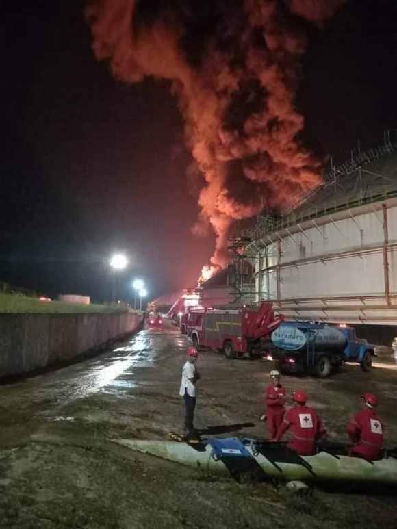 Diversas fuerzas prestan servicio en el lugar de los hechos. (Foto: TV Yumurí)