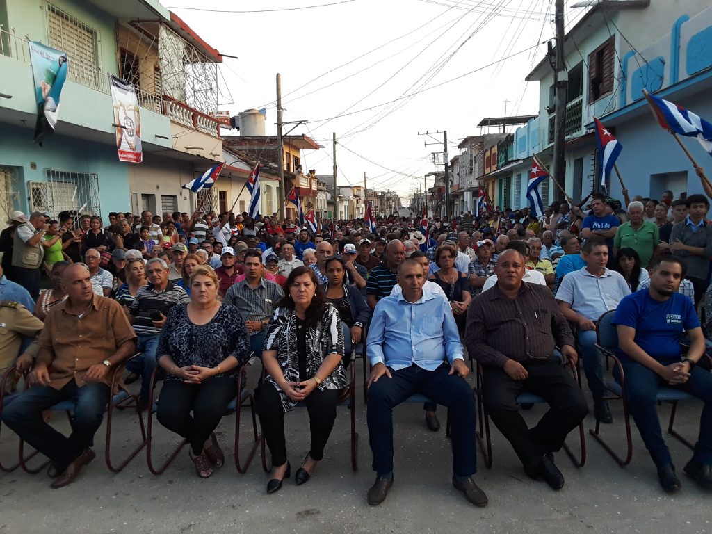 Vecinos de la Circunscripción 122 y combatientes, junto a las principales autoridades de la provincia y el municipio conmemoraron el Aniversario 64 de la liberación de Sancti Spíritus.
