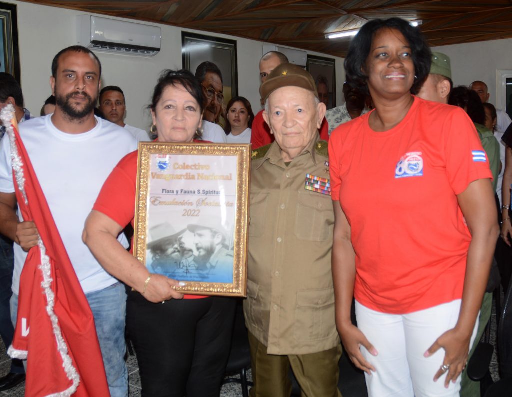 Flora y Fauna es la única entidad espirituana que ha recibido por 30 años consecutivos la condición de Vanguardia Nacional.