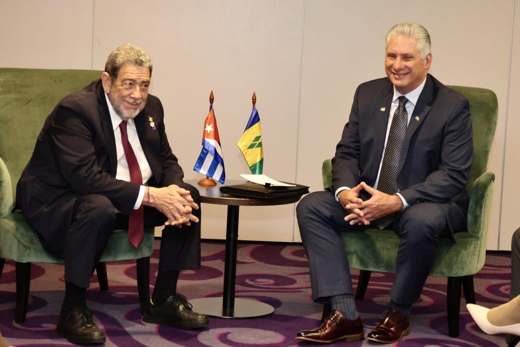 Díaz-Canel inició la jornada con un encuentro con el primer ministro de San Vicente y las Granadinas, Ralph Gonsalves.