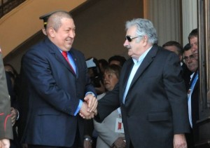 Chávez y Mujica en la Cumbre de MERCOSUR.