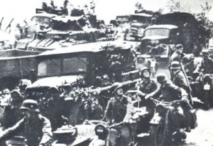 Las hordas motorizadas de la Wehrmacht avanzan hacia Stalingrado.