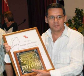 Enrique Ojito, nuevamente Premio Nacional de Periodismo.