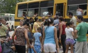 Los más de 6 000 evacuados que permanecían en albergues o casas de familia regresan a sus hogares. (foto: Vicente Brito)