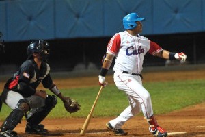 Cepeda logró sencillo y cuadrangular en tres veces al bate, con dos remolques.