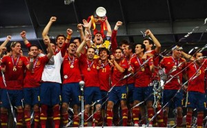 España celebra la obtención de la Eurocopa 2012.