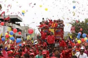 Chávez está junto al pueblo.