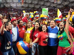 Chávez: "La juventud venezolana seguirá haciendo la patria buena"