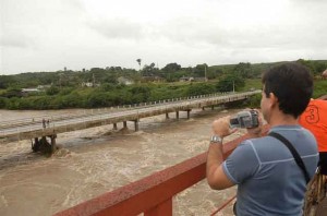 La crecida del Río Zaza denota el alcance de las lluvias.