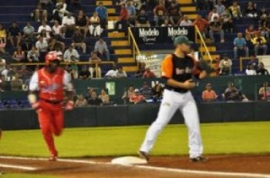 La selección cubana de béisbol resolvió sin problemas su primer juego en México.