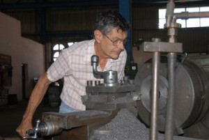 En la exposición, los trabajadores de la Papelera de Jatibonico Panchito Gómez Toro presentaron diversas innovaciones.