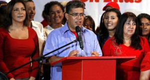 Jaua cuestionó la apatía que, hacia la seguridad, ha demostrado el actual gobernador Henrique Capriles.