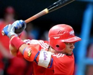 Yulieski Gourriel, impulsó la única carrera de Cuba ante los nipones.