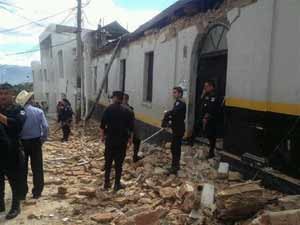 Suman un millón 200 mil los guatemaltecos afectados por el sismo.