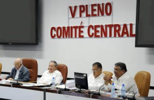 Urge romper el bloqueo de pensamiento, expresó Raúl durante el V Pleno del PCC.