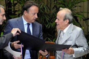 Ricardo Alarcón sostuvo un encuentro con Jean Pierre-Bel, Presidente del Senado de Francia.