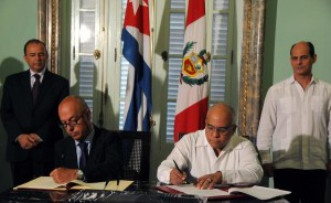 La visita de Humala concluyó con la firma este sábado de tres acuerdos.