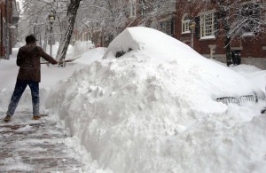 La tormenta de nieve provocó que en el estado de Massachusetts más de 400.000 personas quedaran sin luz.