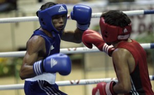 Yosvany Veitía (azul) es subcampeón paramericano.