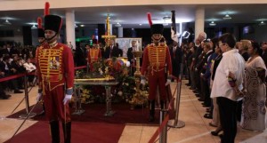 Merecido y emotivo homenaje recibió este viernes el presidente Chávez en la Academia Militar.