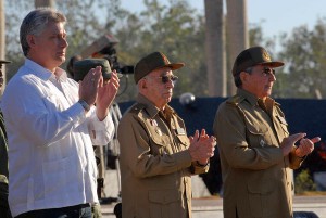Raúl, Machado Ventura y Díaz-Canell presidieron la conmemoración de los 55 años de la fundación del Segundo Frente Oriental Frank País.