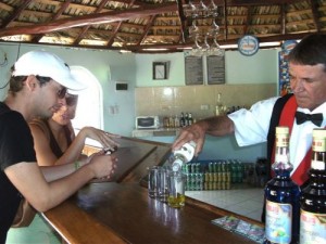 Variedad de tragos se preparan a petición de cada visitante.