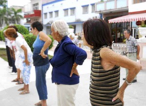 Hoy es alta la presencia de adulto mayor en Cuba.