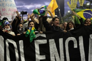 La alternativa busca oxigenar las aspiraciones populares de la gente que se están manifestando en las calles.