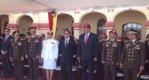 La ceremonia coincidió con el aniversario 202 de la Declaración de Independencia de Venezuela y a cuatro meses exactos del fallecimiento del líder Hugo Chávez.