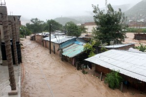 México está asolado por torrenciales lluvias que causaron numerosas inundaciones, cortes de carreteras y deslaves de tierra.