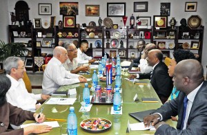 Machado recibió al Secretario General de la SWAPO.