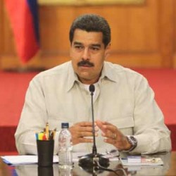 "Vamos regularizando todo progresivamente", aseguró Maduro.