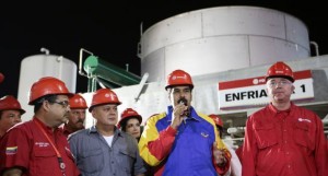 Maduro también abogó en esta jornada por "la construcción de la nueva democracia comunal".