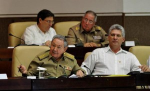 Preside Raúl última sesión del Parlamento Cubano en 2013.